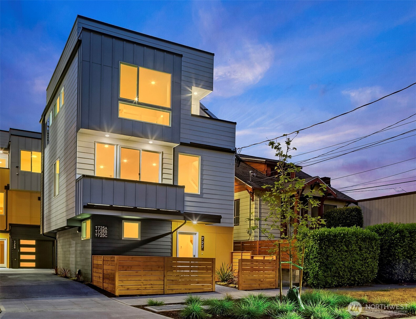 725 18th Avenue, Seattle, WA 98122