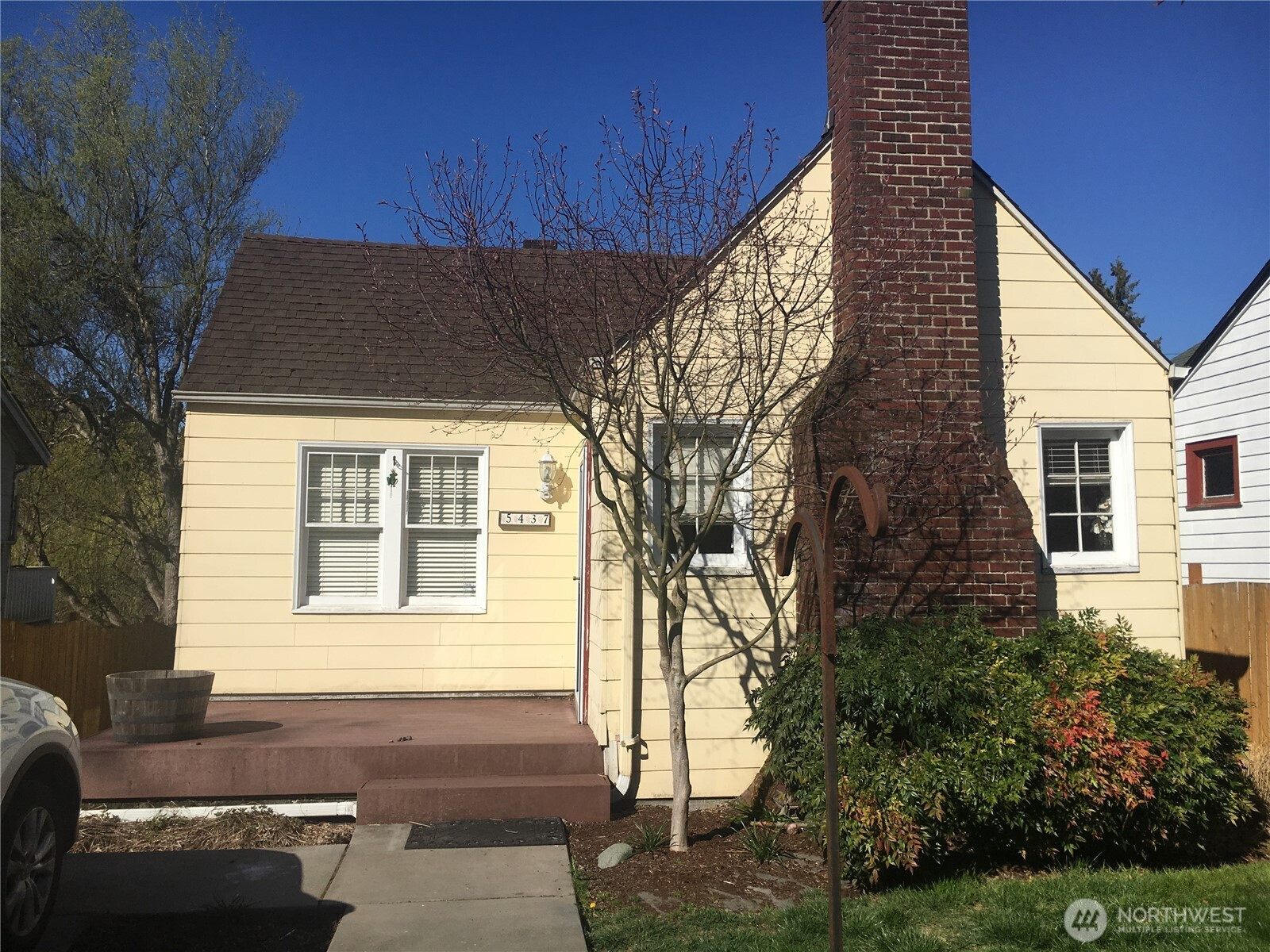 5437 25th Avenue SW, Seattle, WA 98106