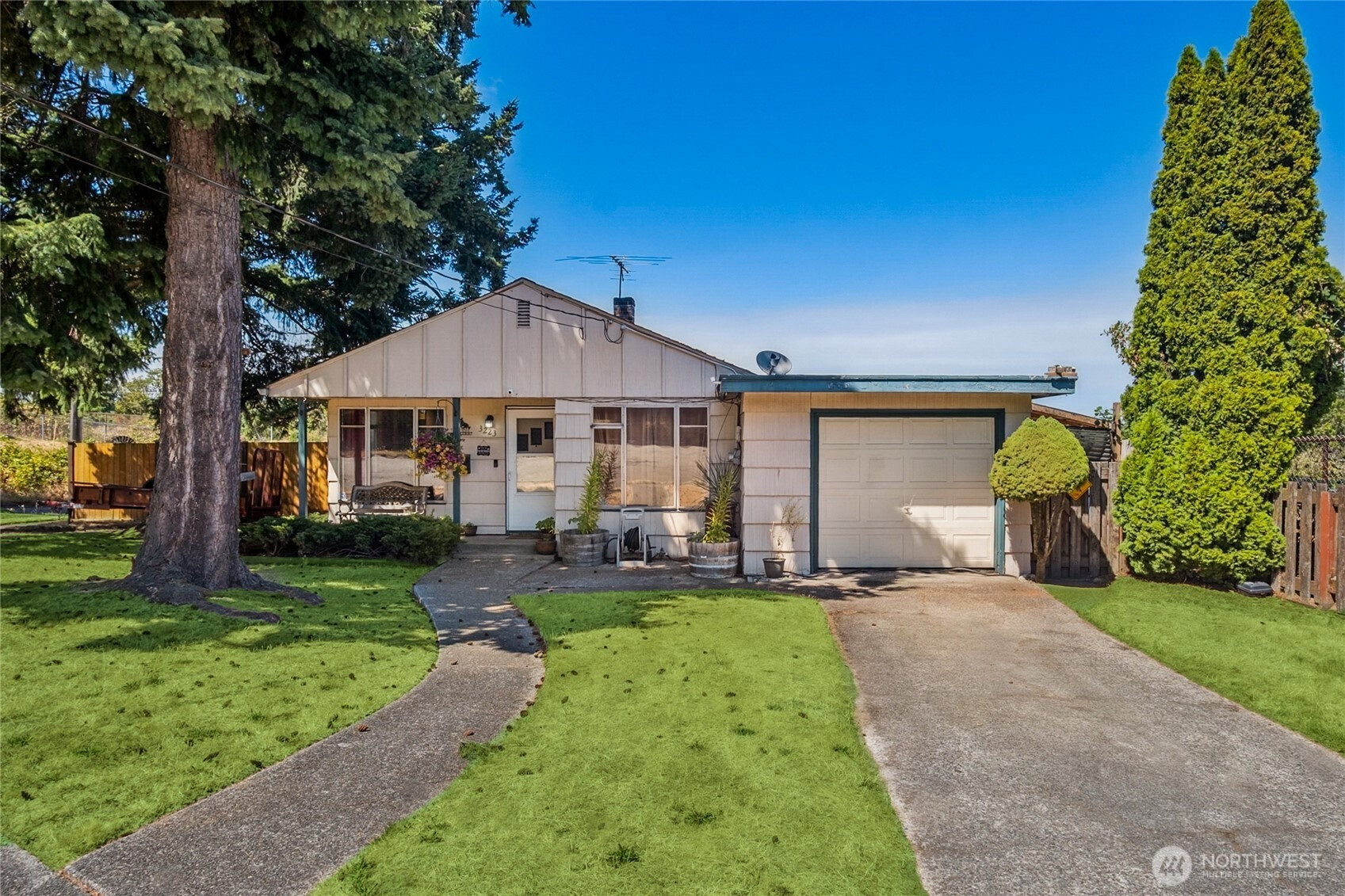 3223 S Leslie Street, Tacoma, WA 98418