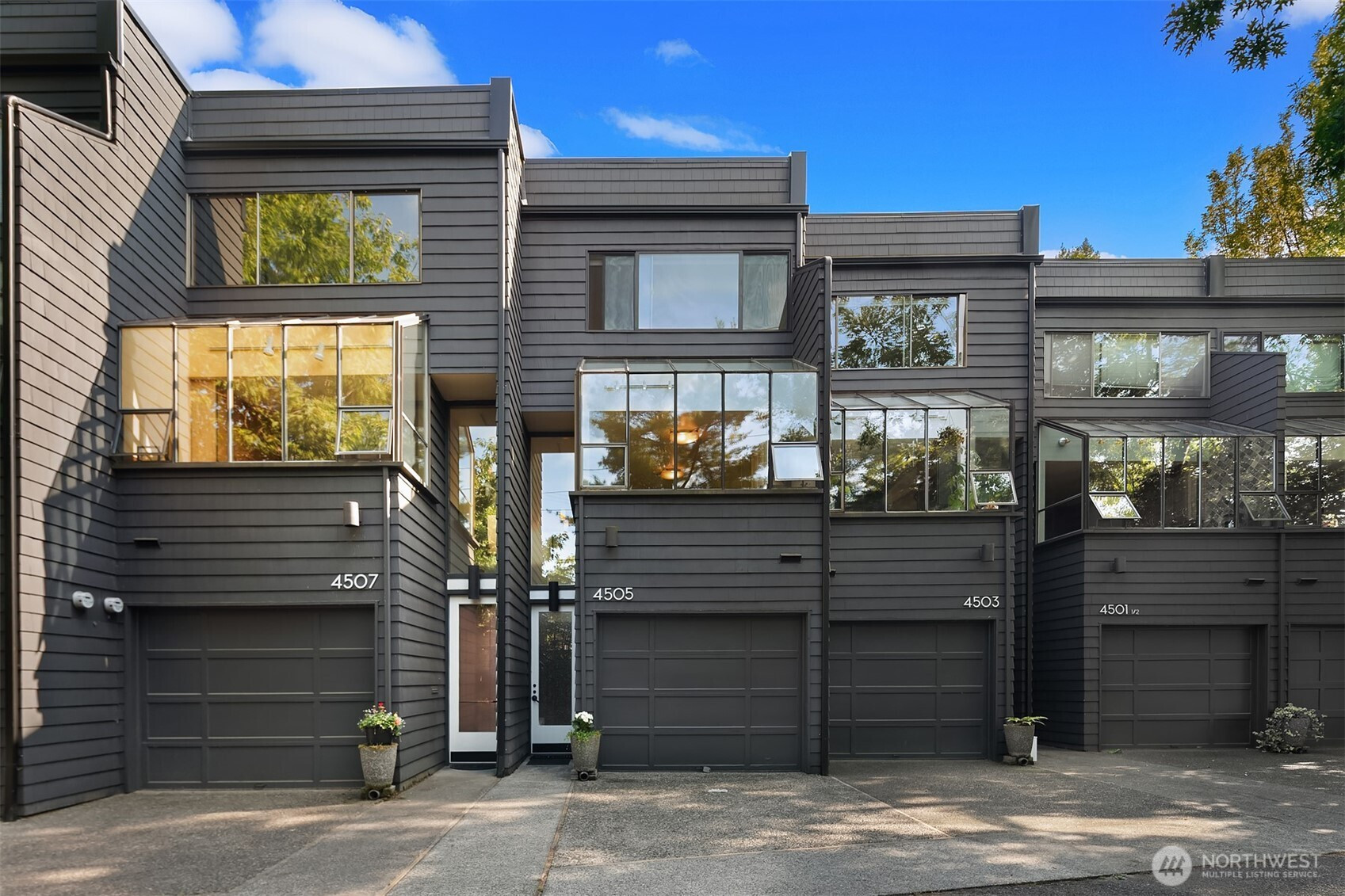 4505 NE 55th Street, Seattle, WA 98105