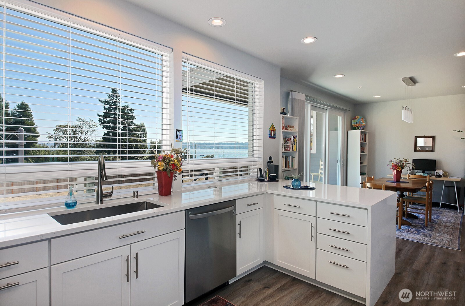 6441 Humphrey Road, Clinton, WA 98236