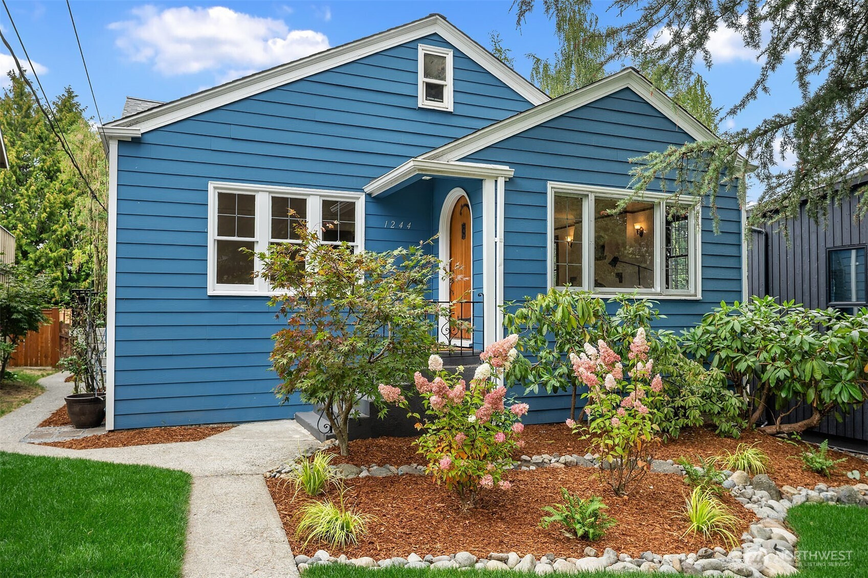 1244 NE 96th Street, Seattle, WA 98115