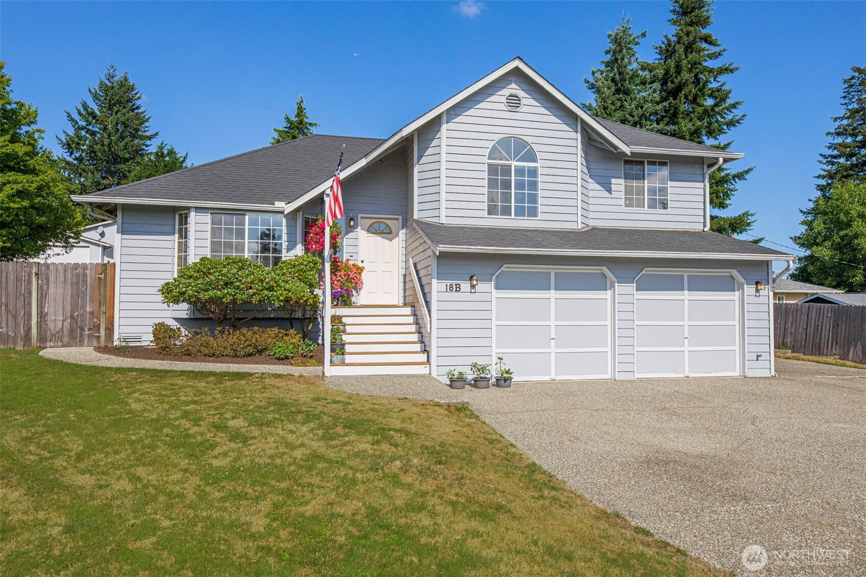 18 B E Intercity Avenue, Everett, WA 98208