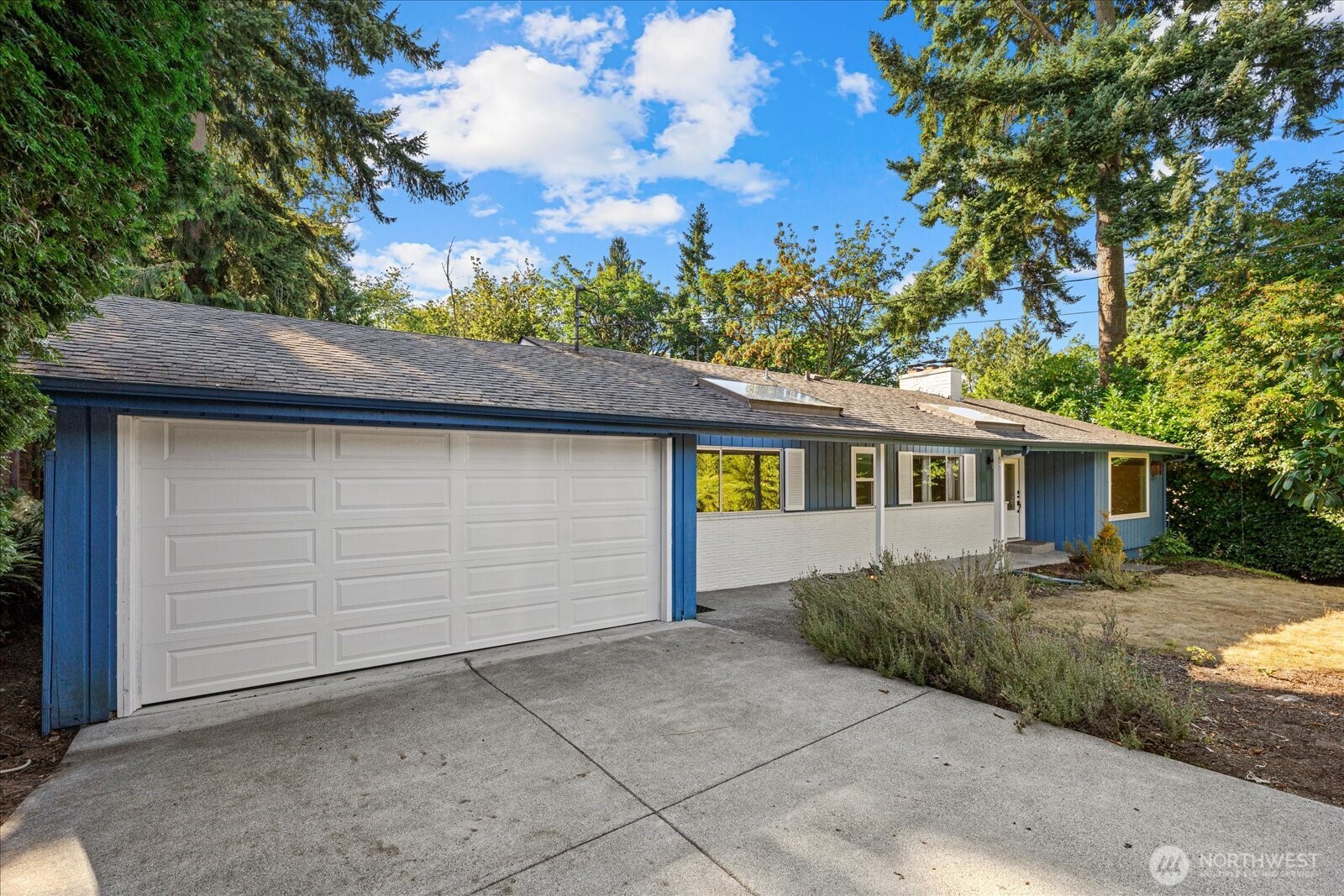 3415 103rd Place NE, Bellevue, WA 98004