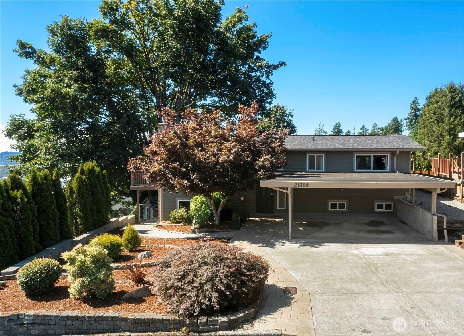 21328 96th Avenue S, Kent, WA 98031