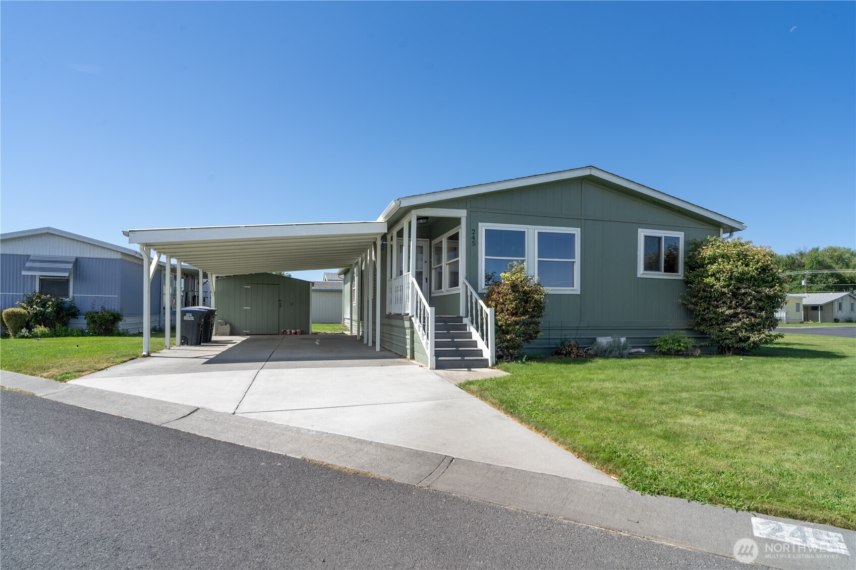 2240 W Broadway Avenue, Moses Lake, WA 98837