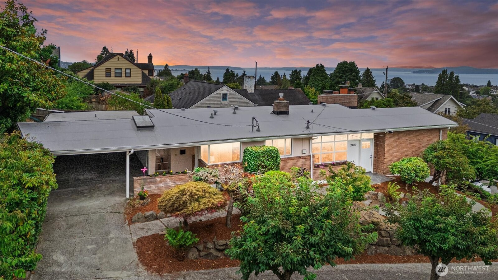 2819 W McGraw Street, Seattle, WA 98199