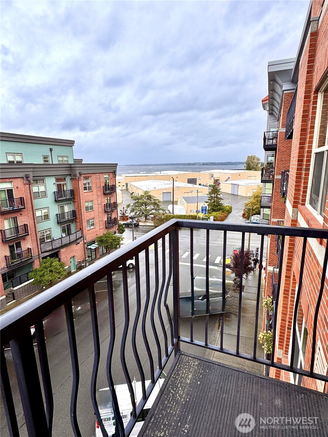 910 Harris Avenue, Bellingham, WA 98225
