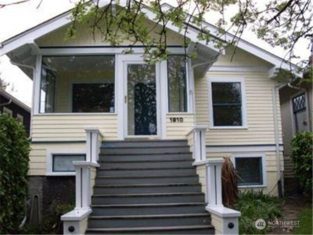 1910 4th Avenue W, Seattle, WA 98119