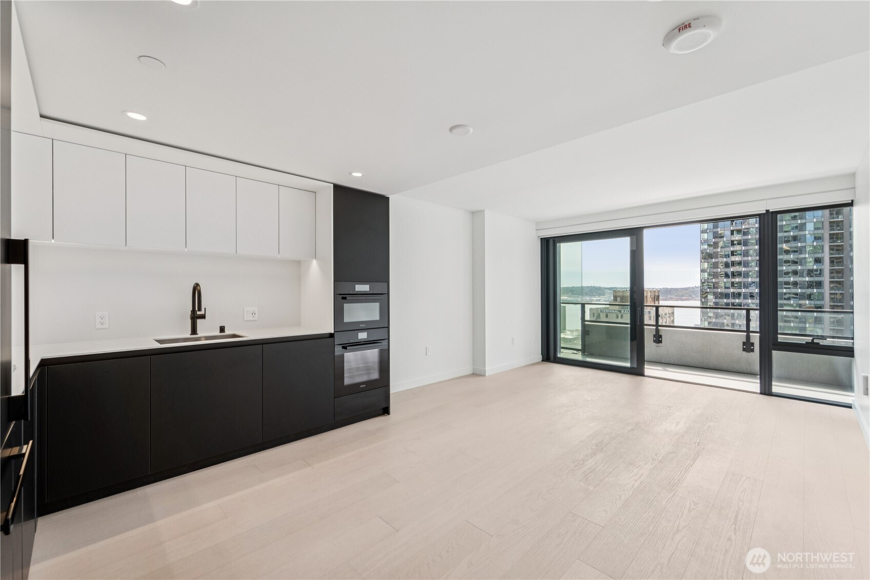 300 Virginia Street, Seattle, WA 98121