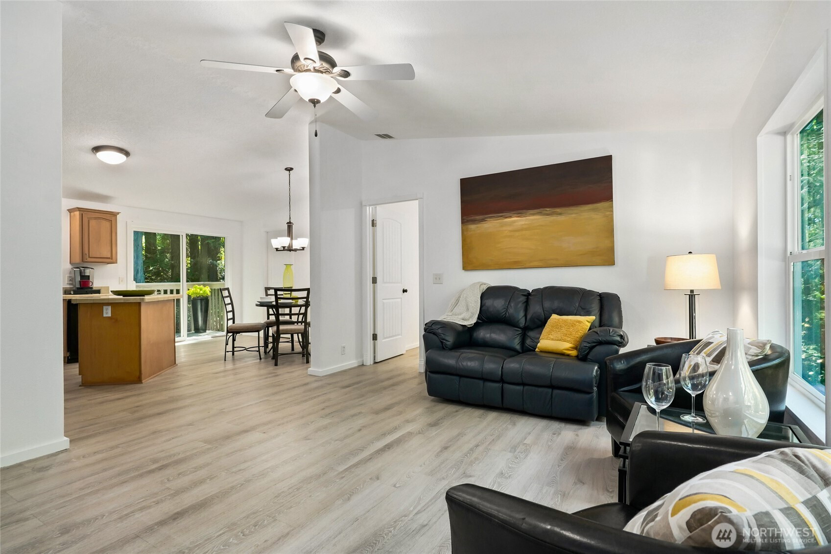 1124 E Sunset Hill Road, Shelton, WA 98584