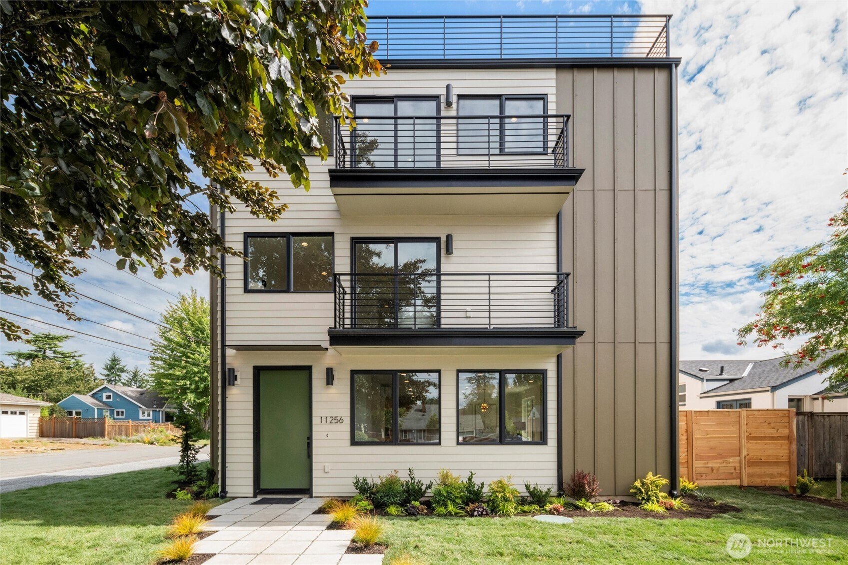 11256 Evanston Avenue N, Seattle, WA 98133