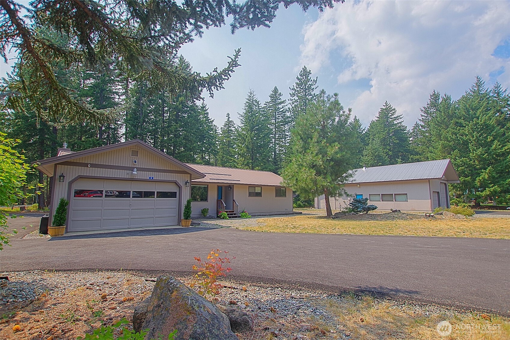 70 Lake Cabins Road, Ronald, WA 98940