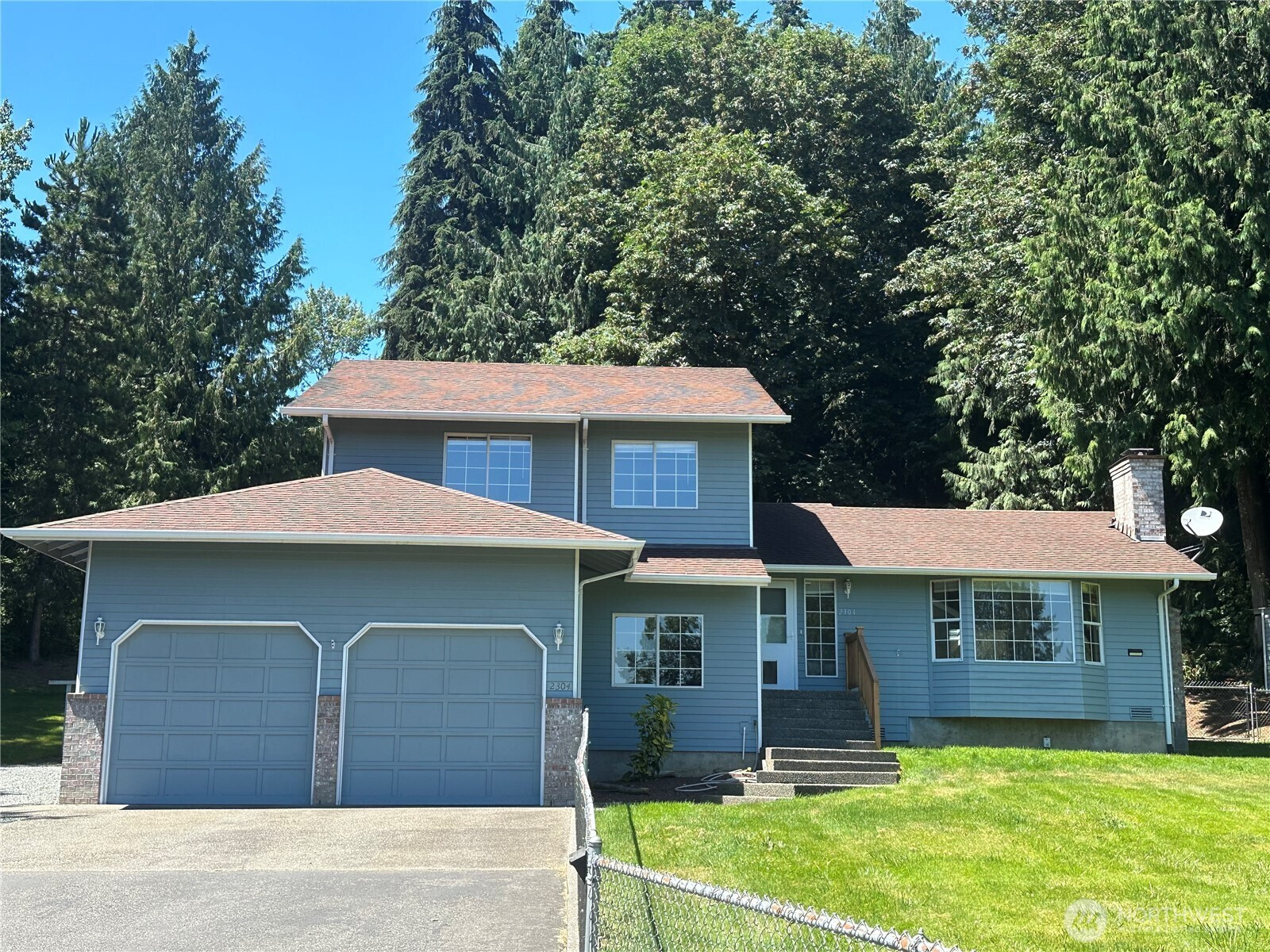 2304 Lake Drive, Lake Stevens, WA 98258