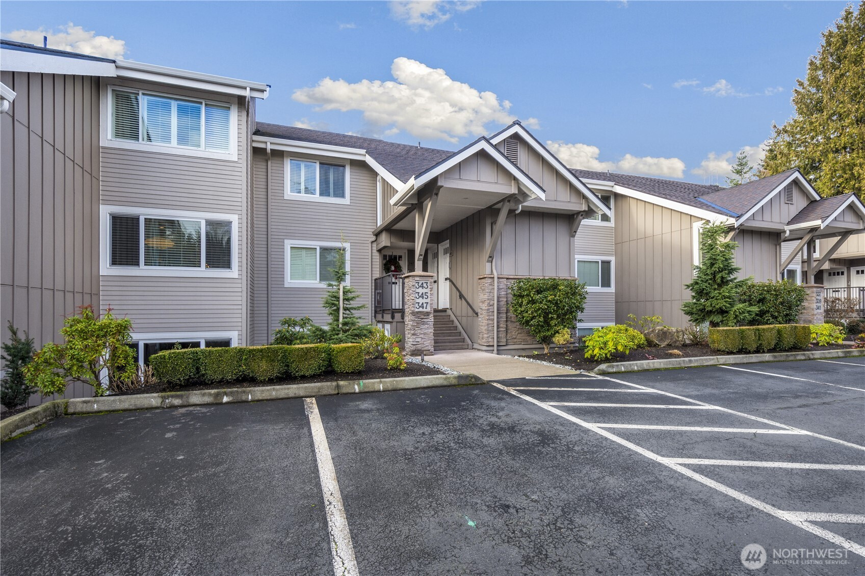 343 101st Avenue SE, Bellevue, WA 98004