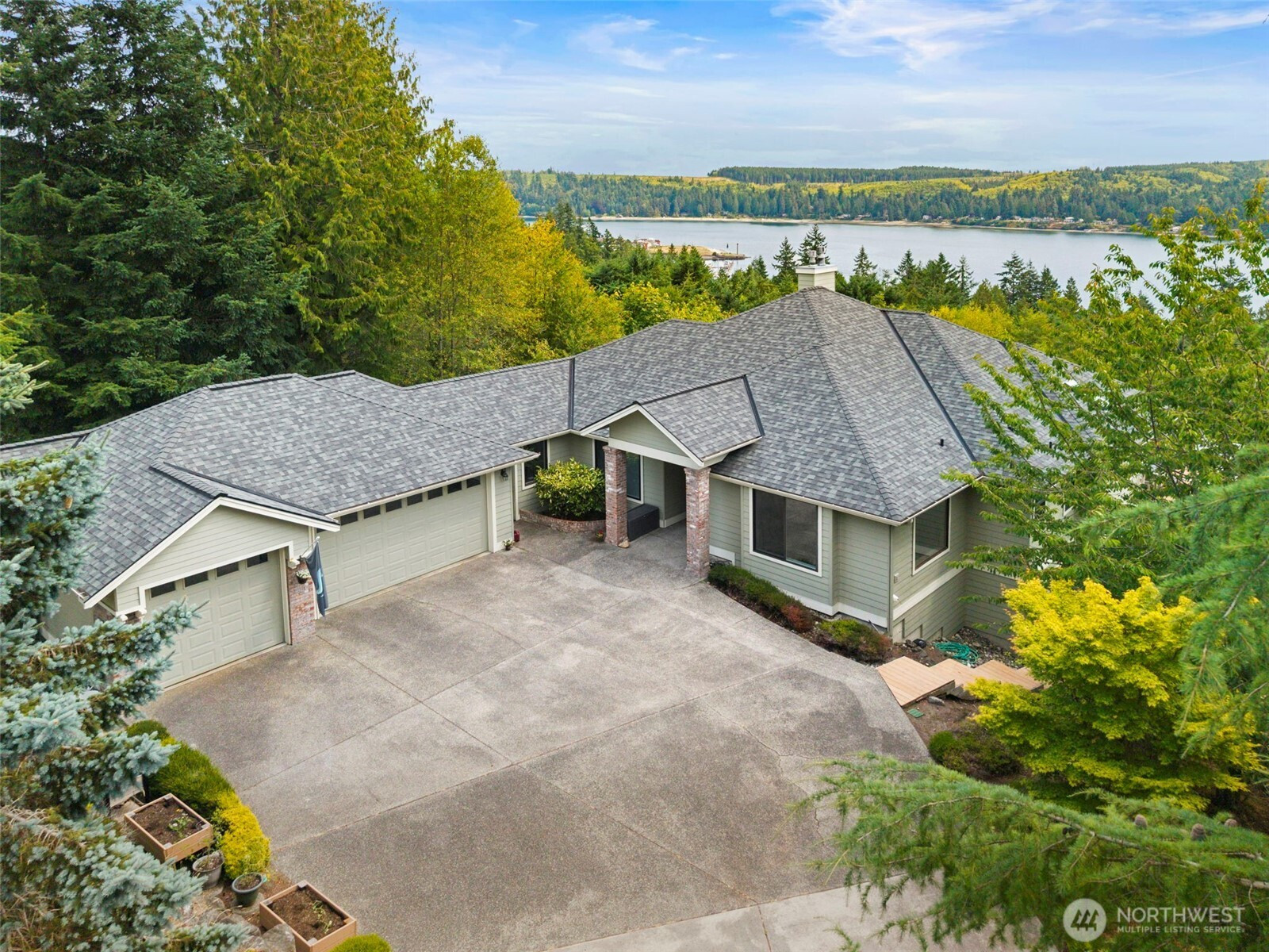 705 Rainier Lane, Port Ludlow, WA 98365