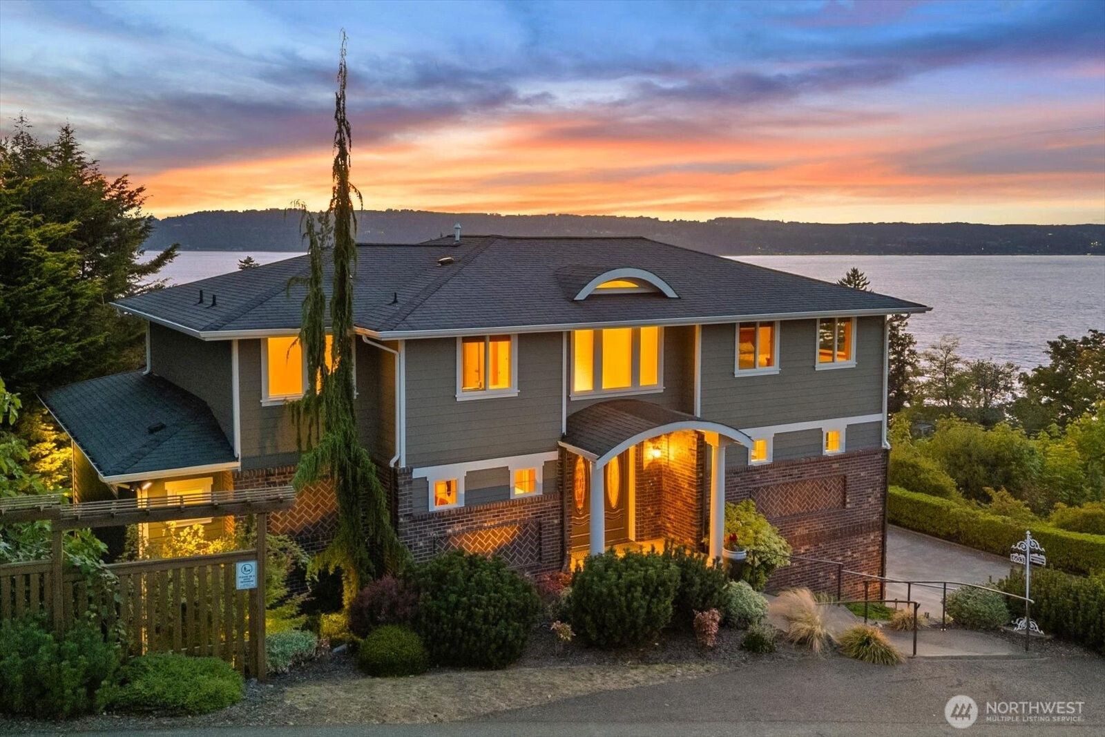 603 Washington Avenue, Mukilteo, WA 98275