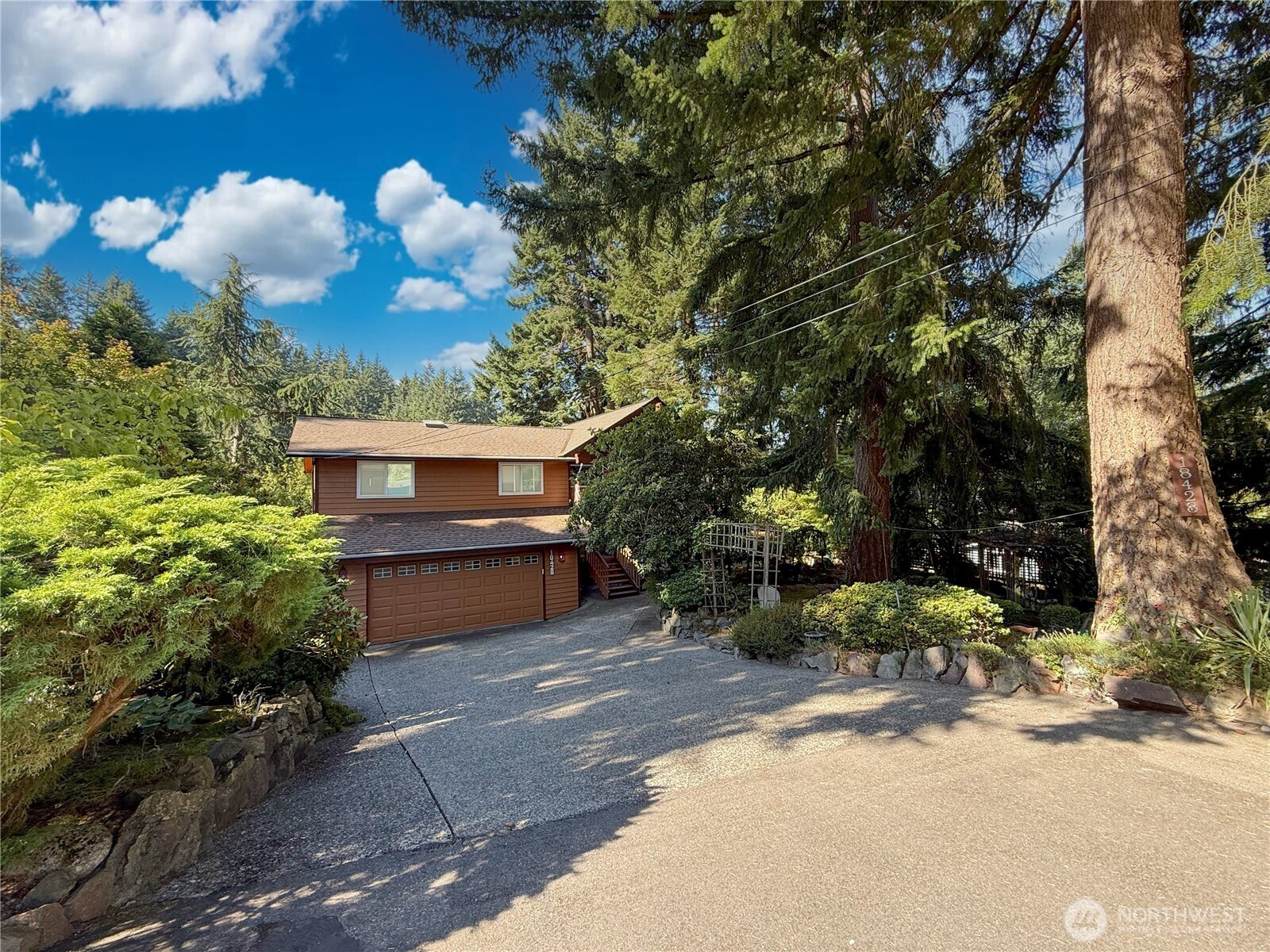 18428 74th Place W, Edmonds, WA 98026