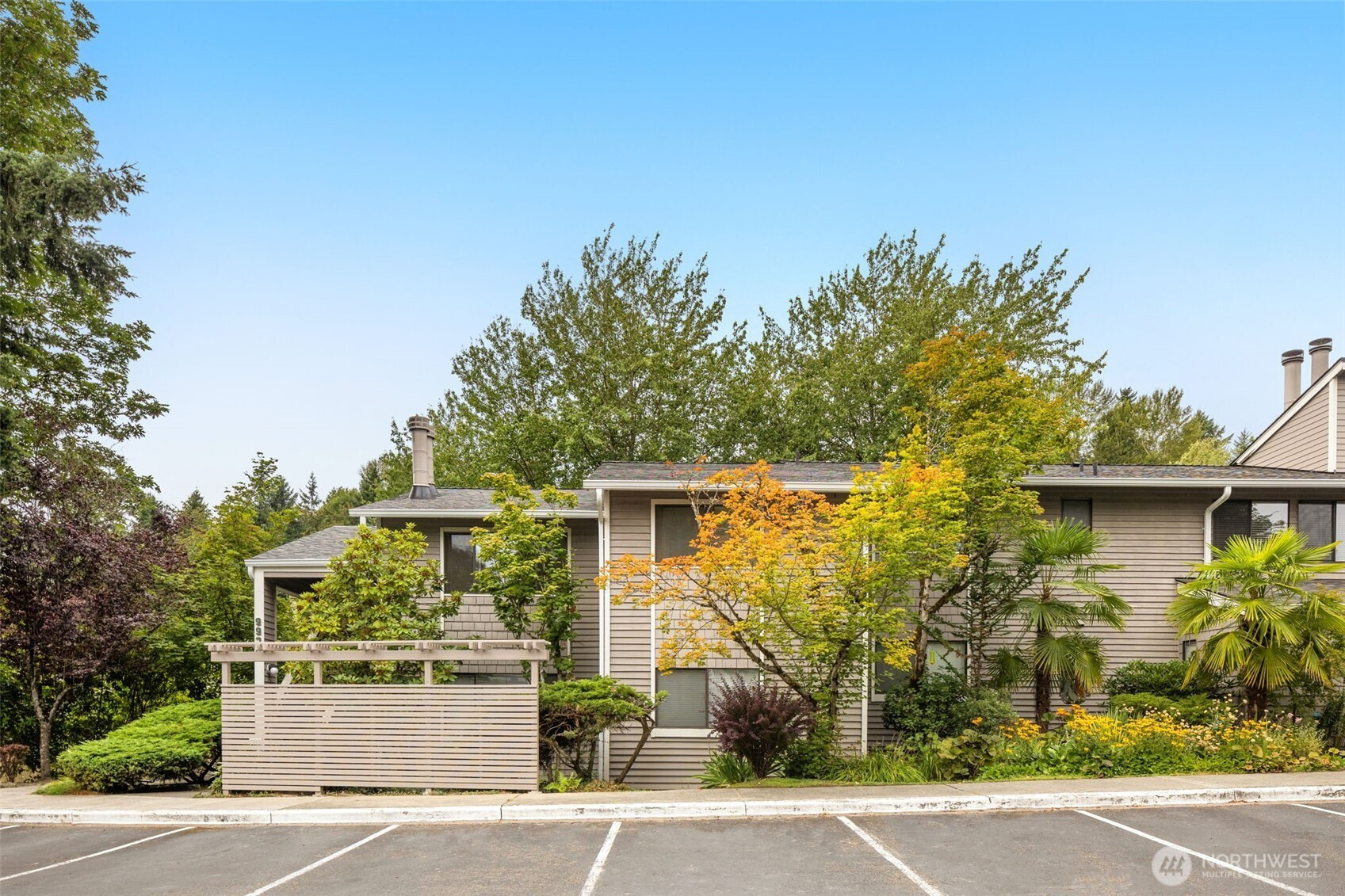 9930 NE 144th Lane, Kirkland, WA 98034