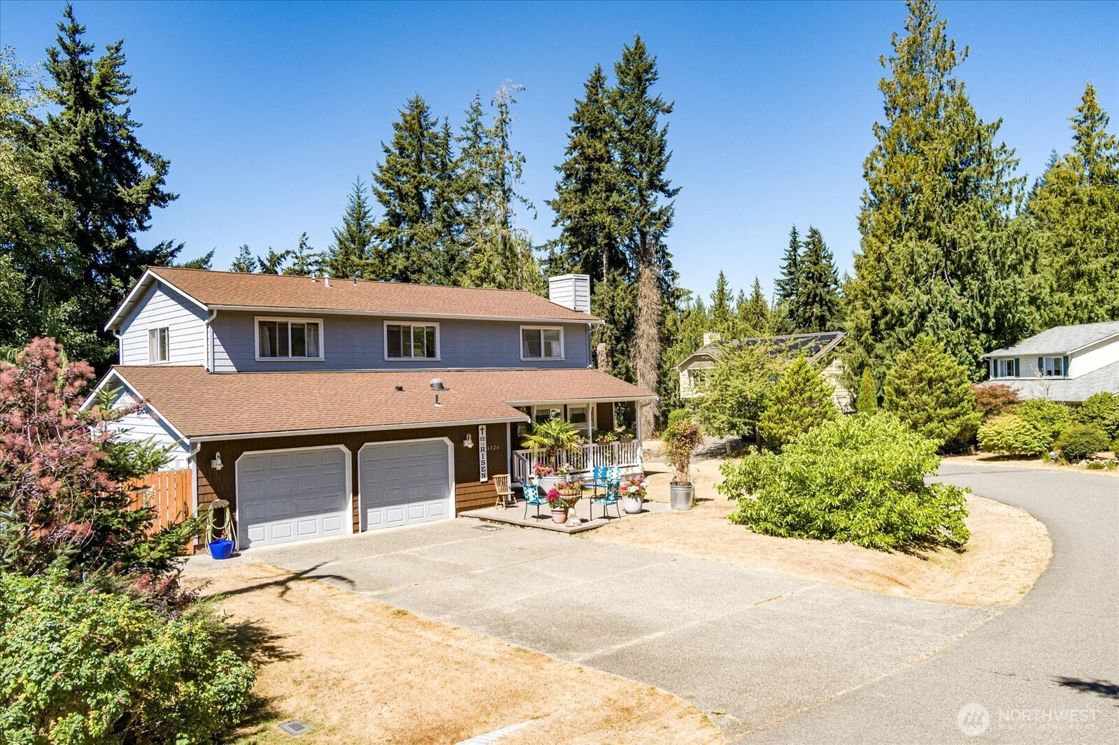 4324 Shadowood Drive, Clinton, WA 98236