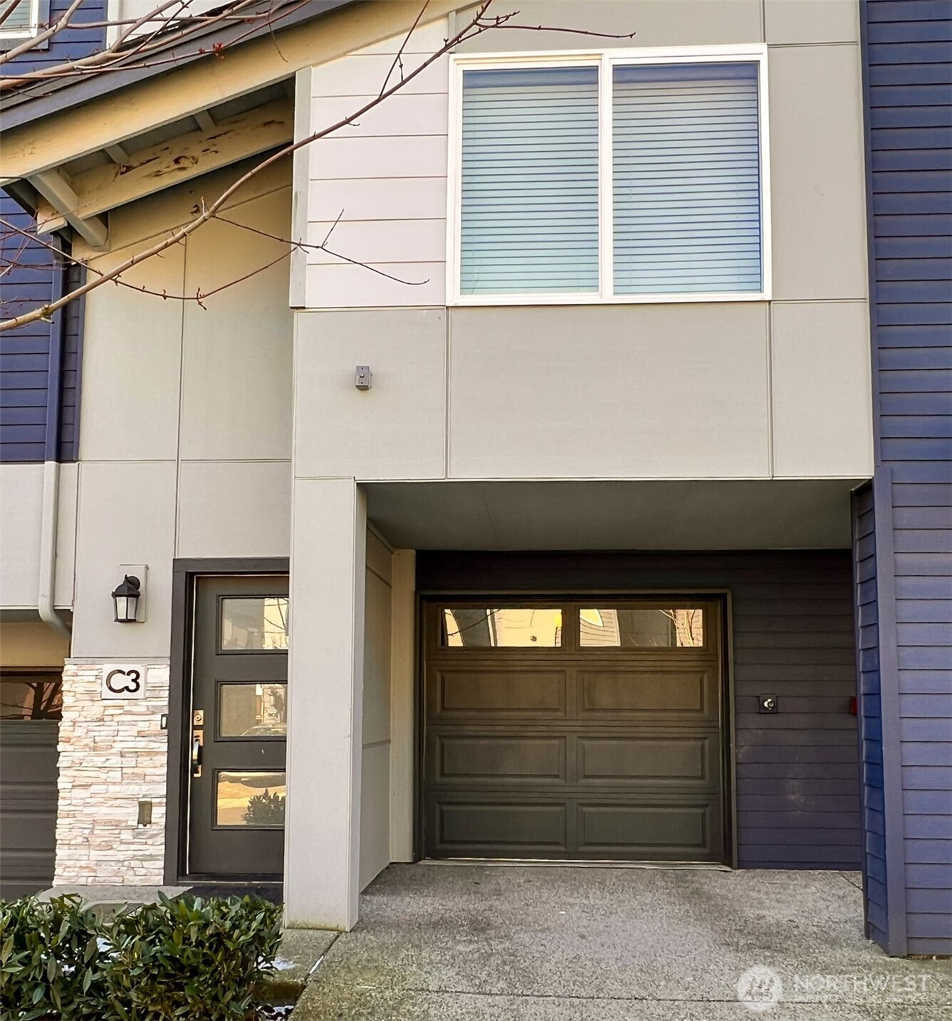 15720 Meadow Road, Lynnwood, WA 98087
