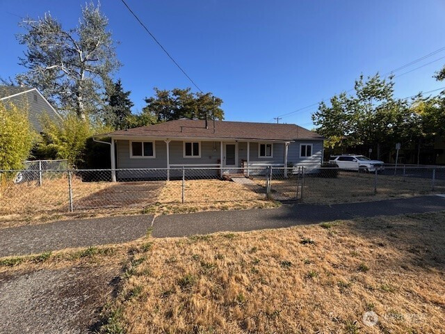 4305 N Willis Boulevard, Portland, WA 97203