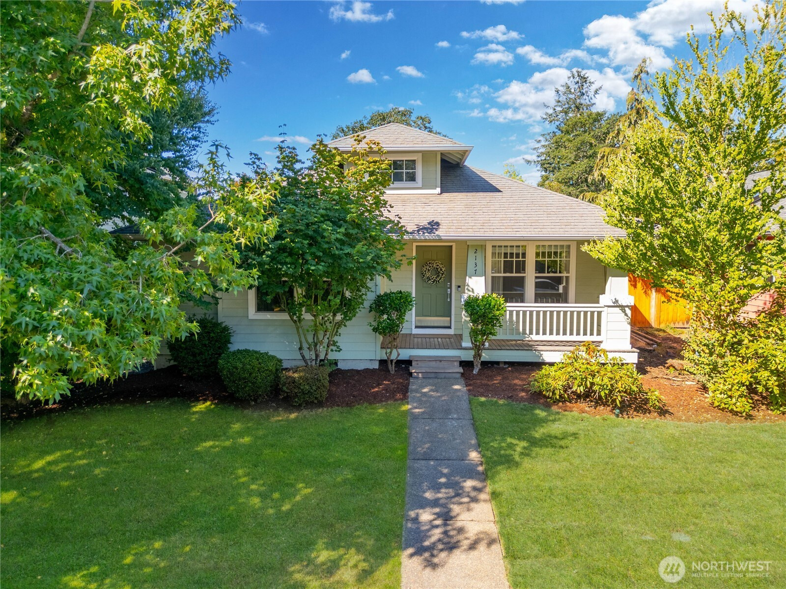 2137 Palisade Boulevard, Dupont, WA 98327