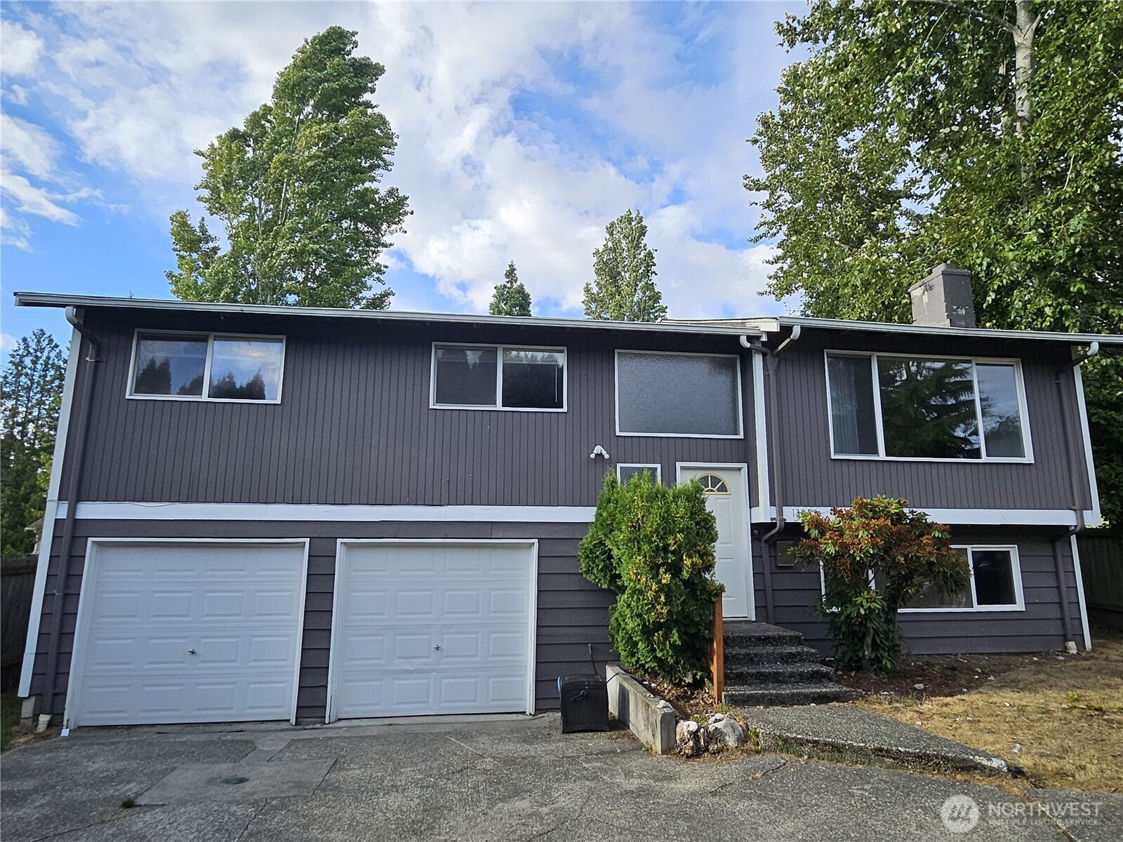 13051 37th Avenue NE, Seattle, WA 98125