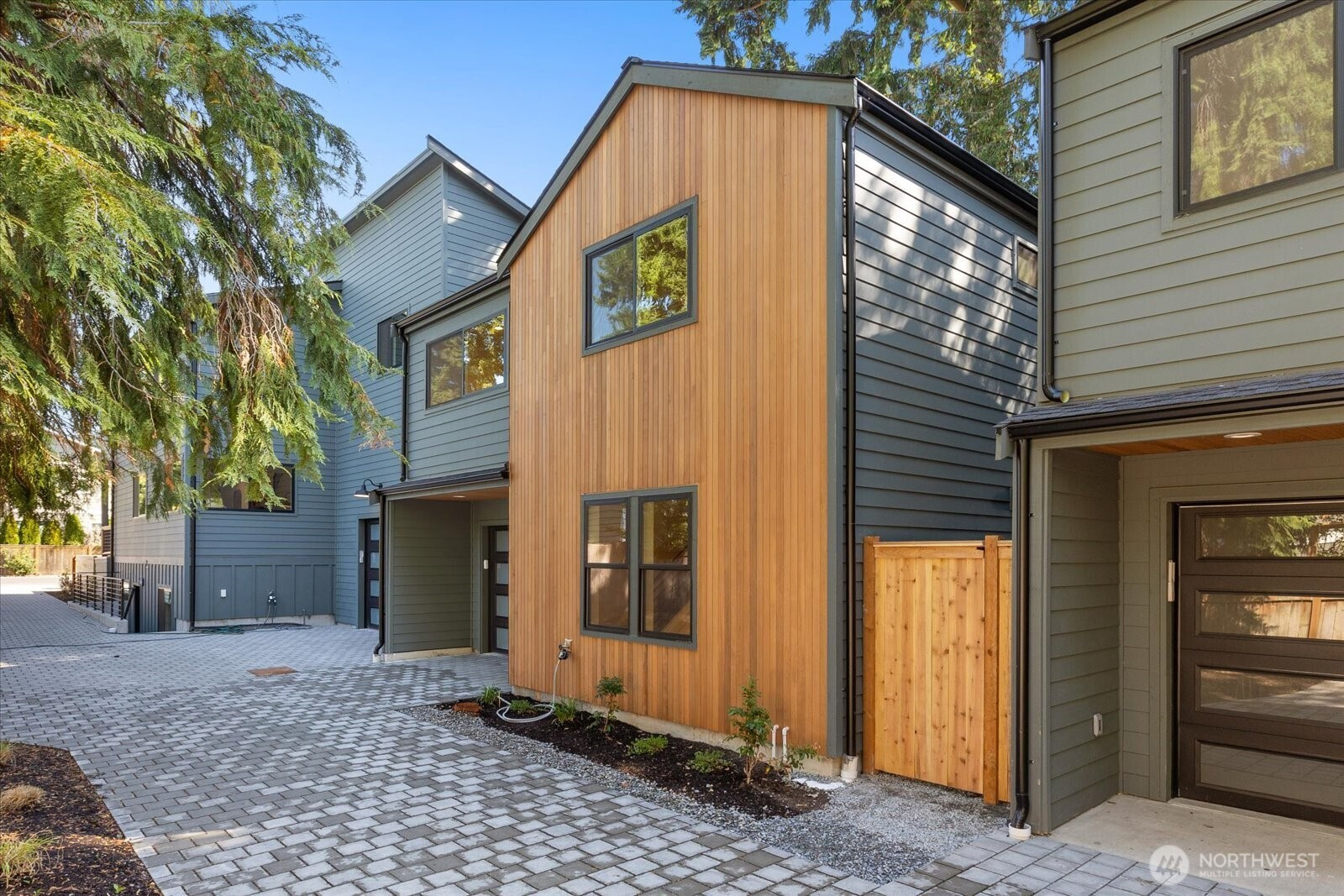 2349 NE 127 Street, Seattle, WA 98125