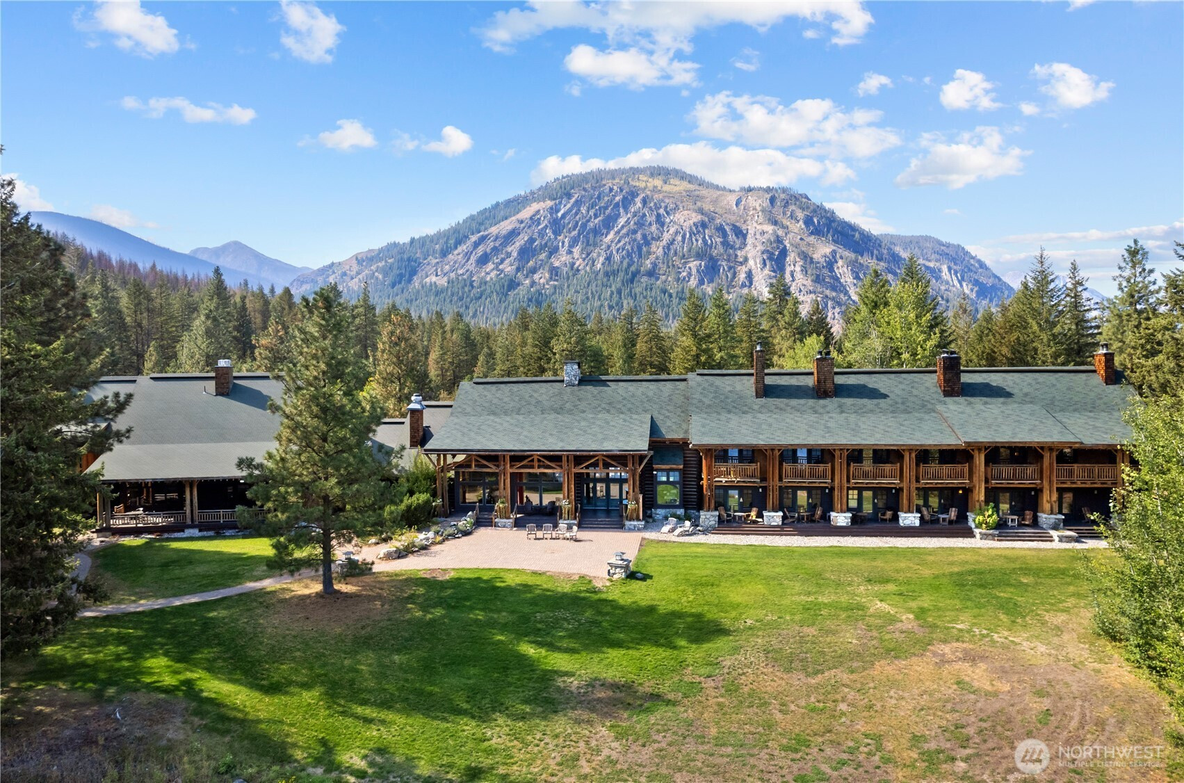 31 Early Winters Drive, Mazama, WA 98833
