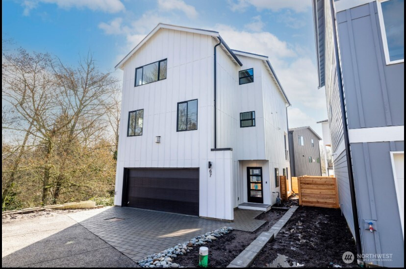6728 21st Avenue SW, Seattle, WA 98106