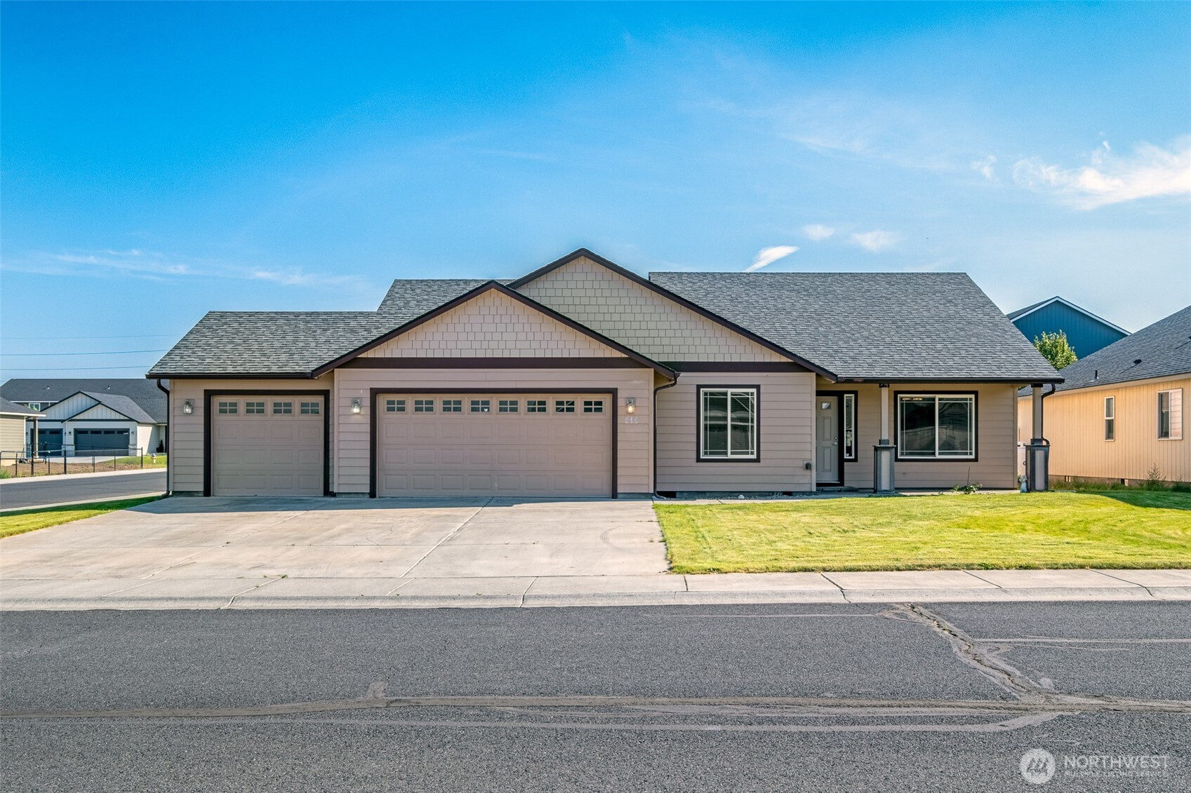 812 6th Avenue NE, Ephrata, WA 98823