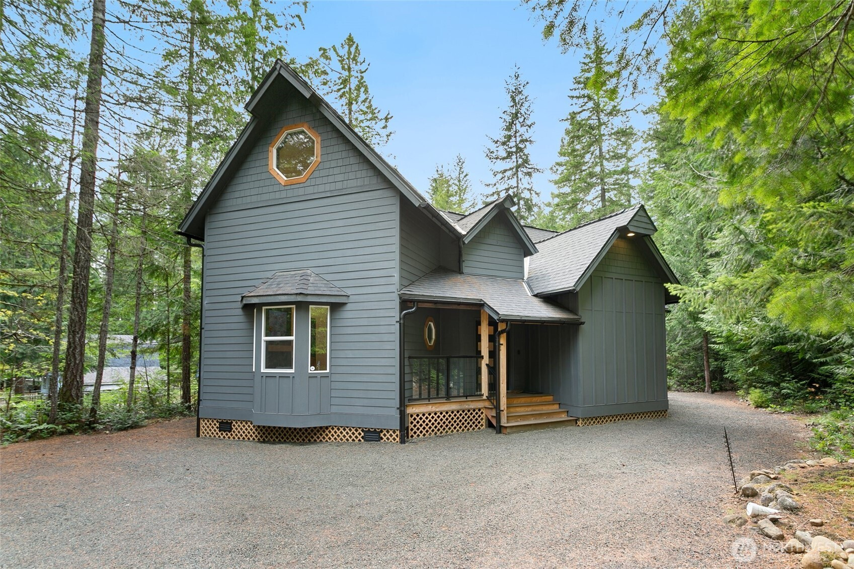 391 N Mount Jupiter Drive, Hoodsport, WA 98548
