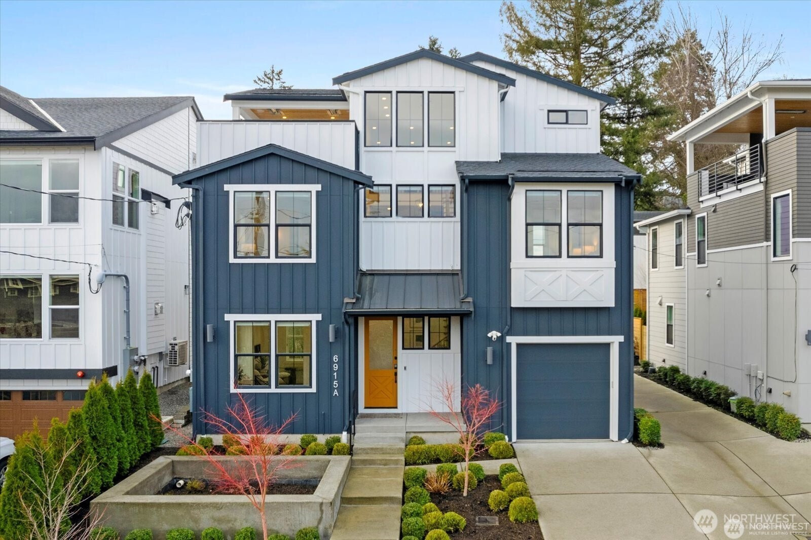 6915 55th Avenue S, Seattle, WA 98118