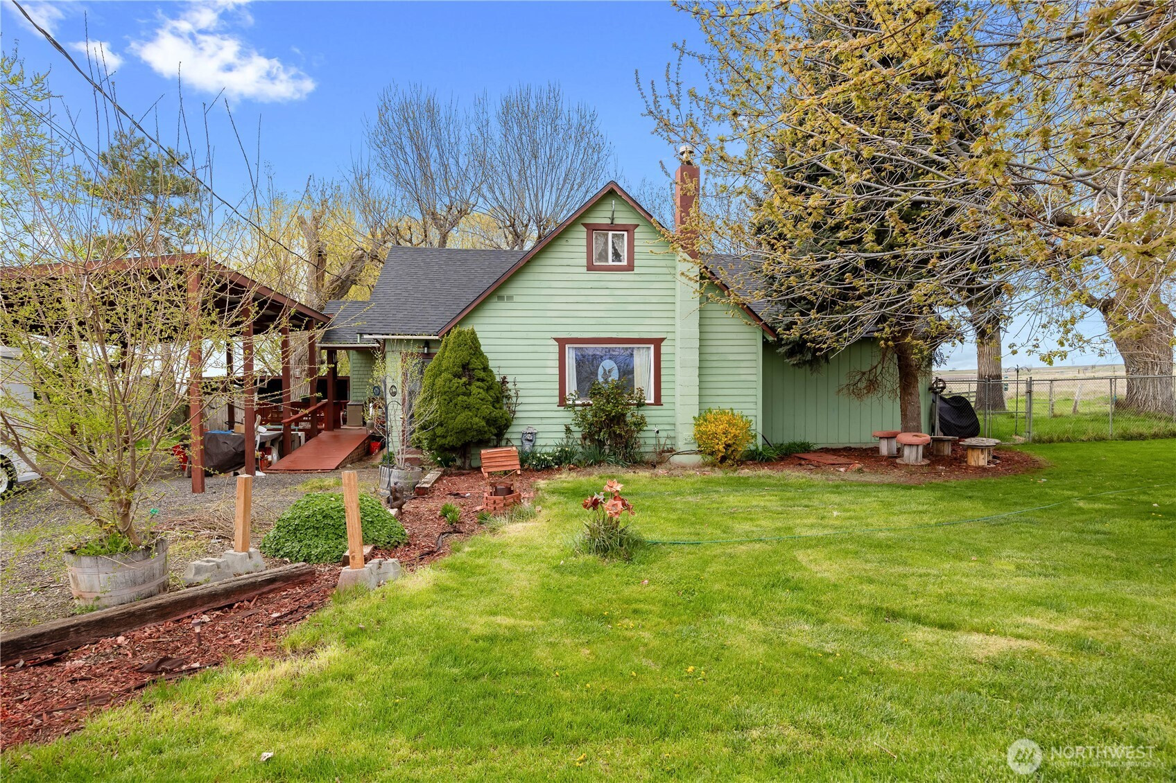 57904 NE Roza Road, Benton City, WA 99320