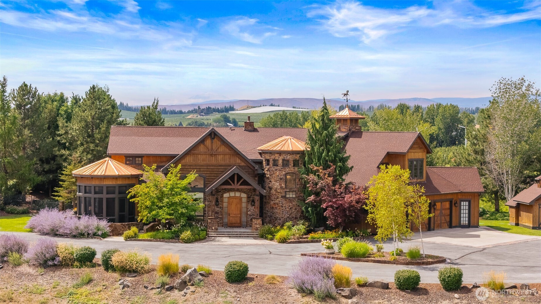 721 Selah Ridge Drive, Selah, WA 98942