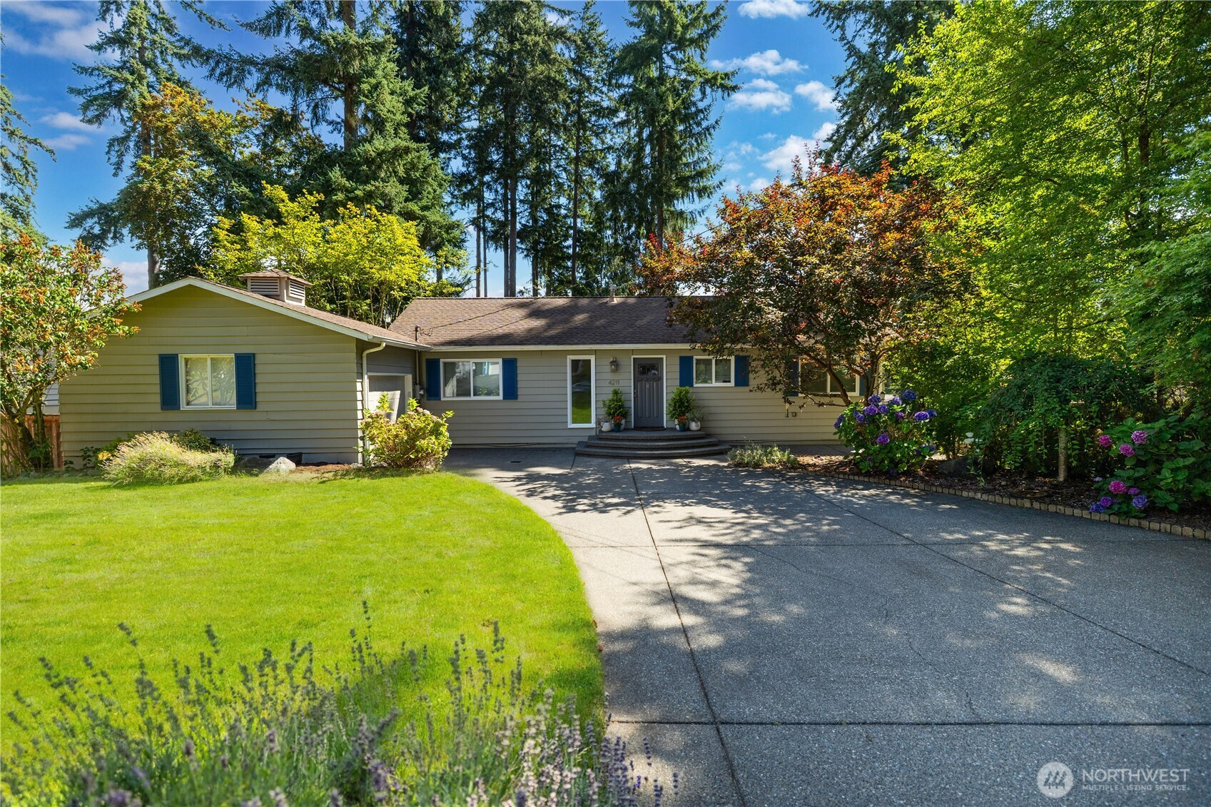 4211 Shoshone Street W, Tacoma, WA 98466