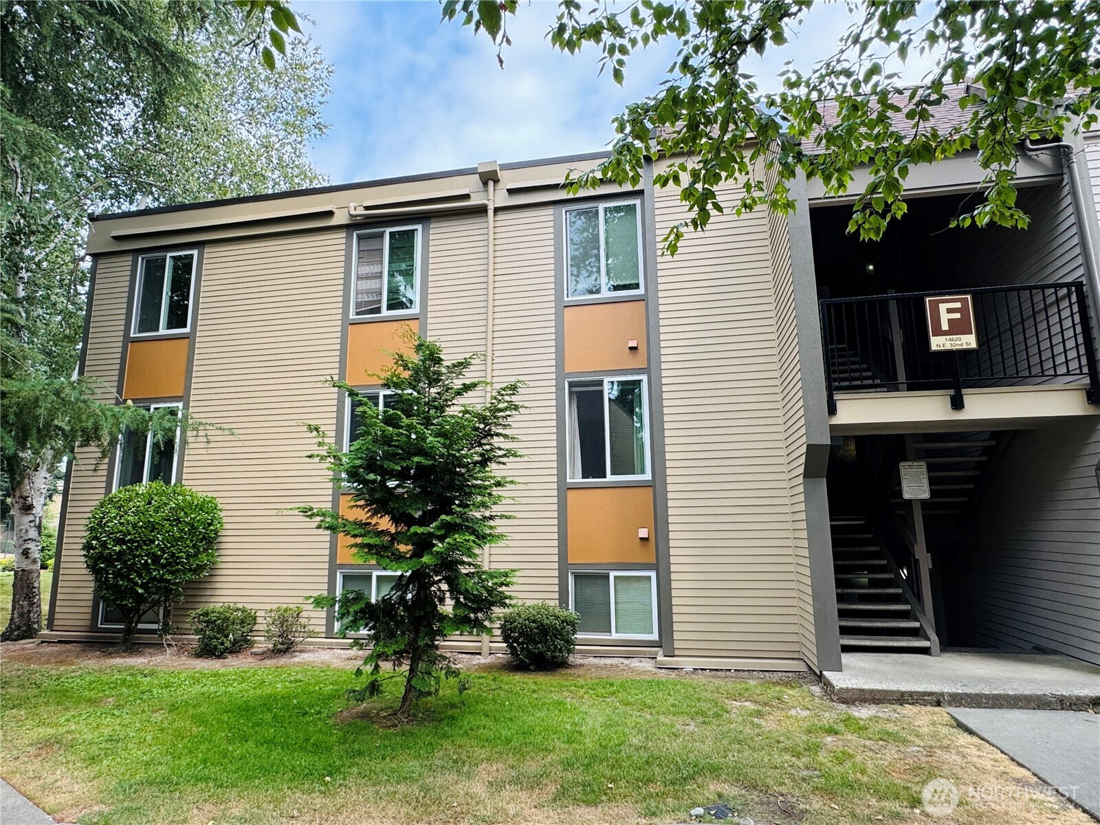 14620 NE 32nd Street, Bellevue, WA 98007