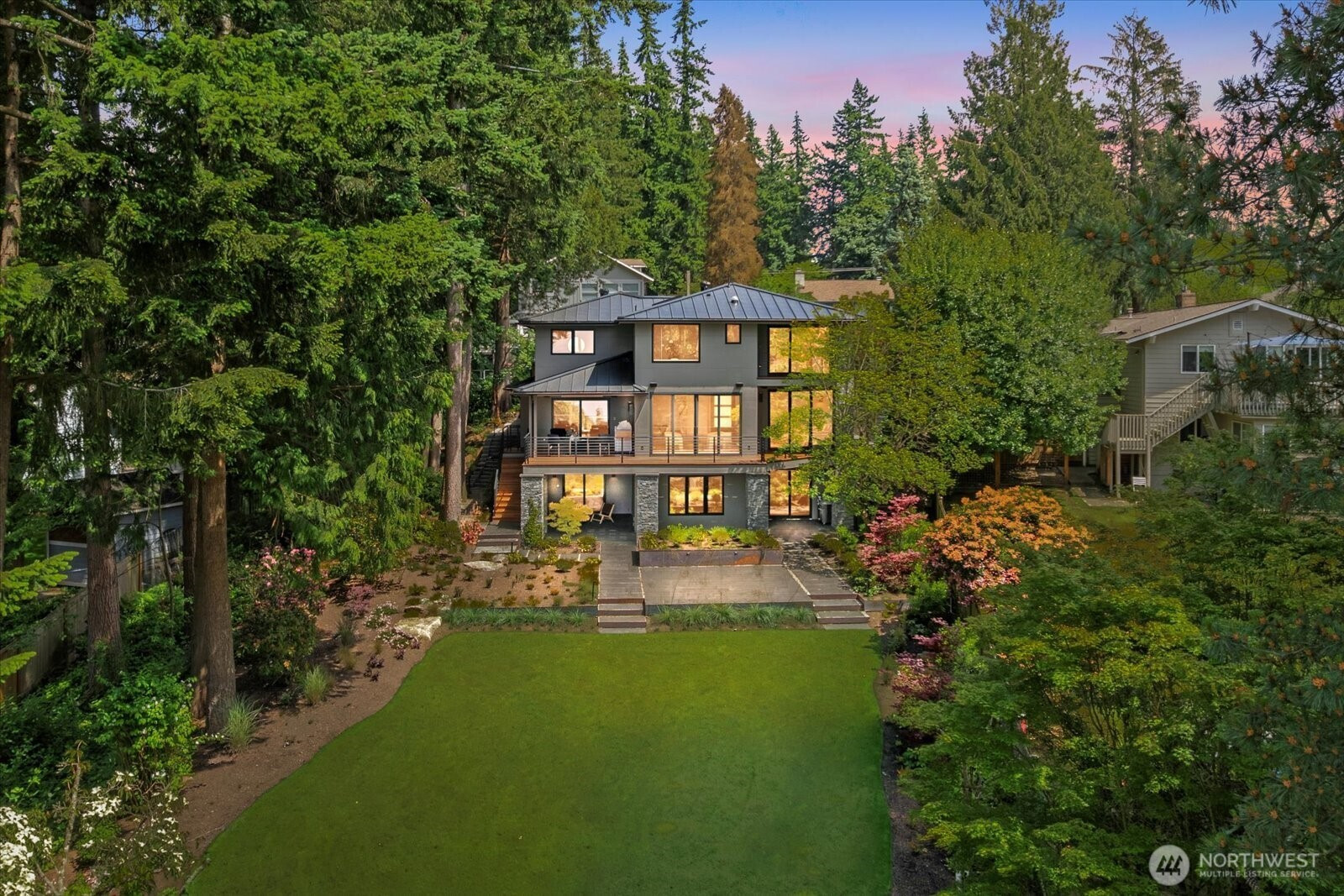 6907 160th Street SW, Edmonds, WA 98026