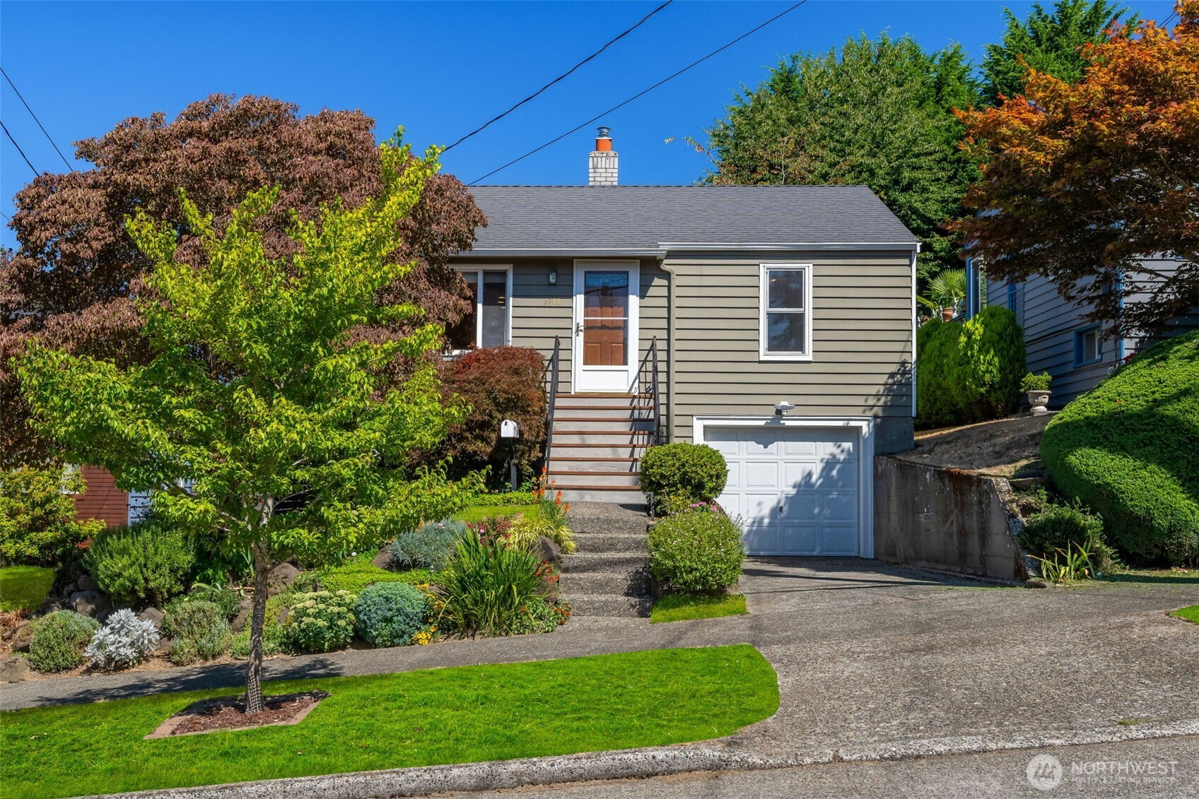 3748 SW Austin Street, Seattle, WA 98126