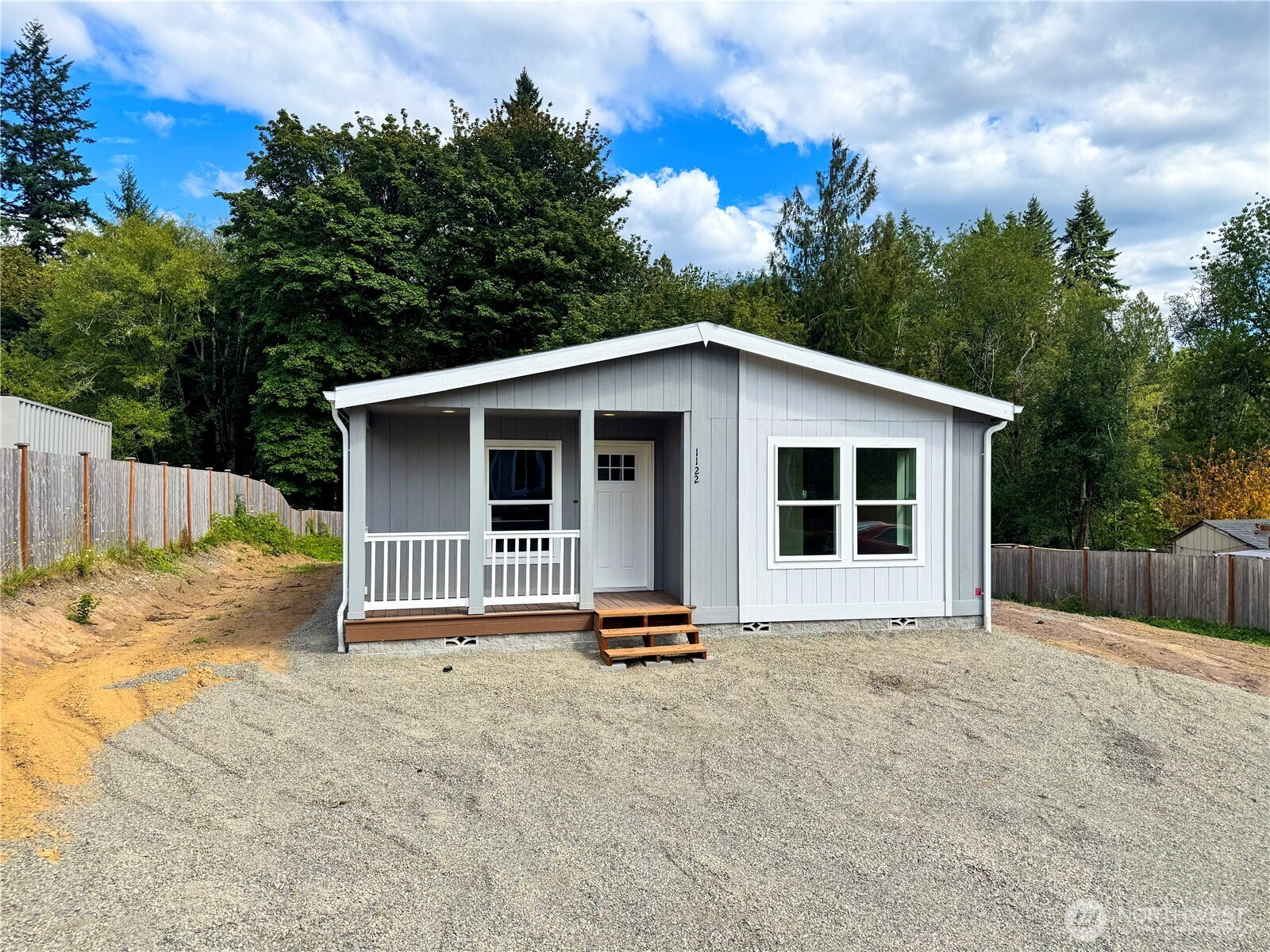 1122 F Street, Vader, WA 98593