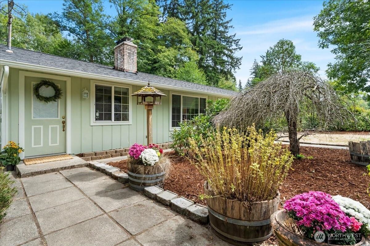 13725 Creek View Drive SW, Port Orchard, WA 98367
