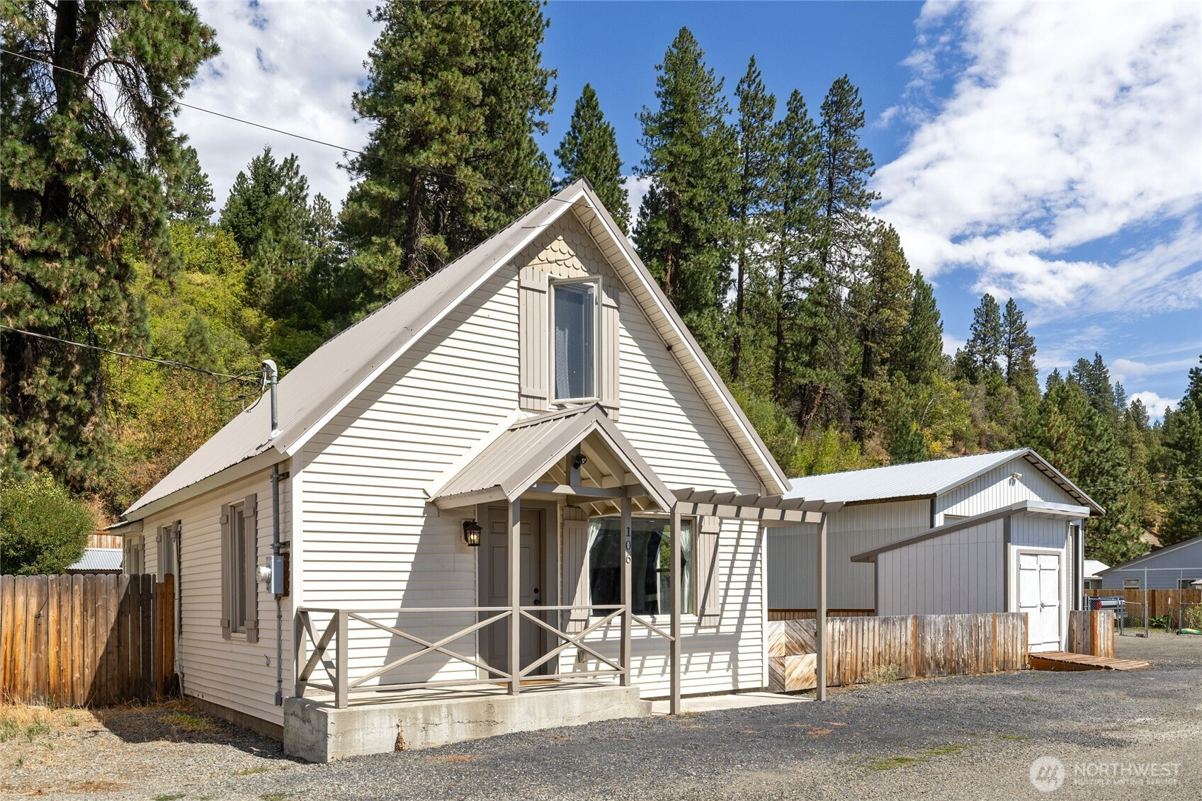 106 E Fourth Street, Cle Elum, WA 98922