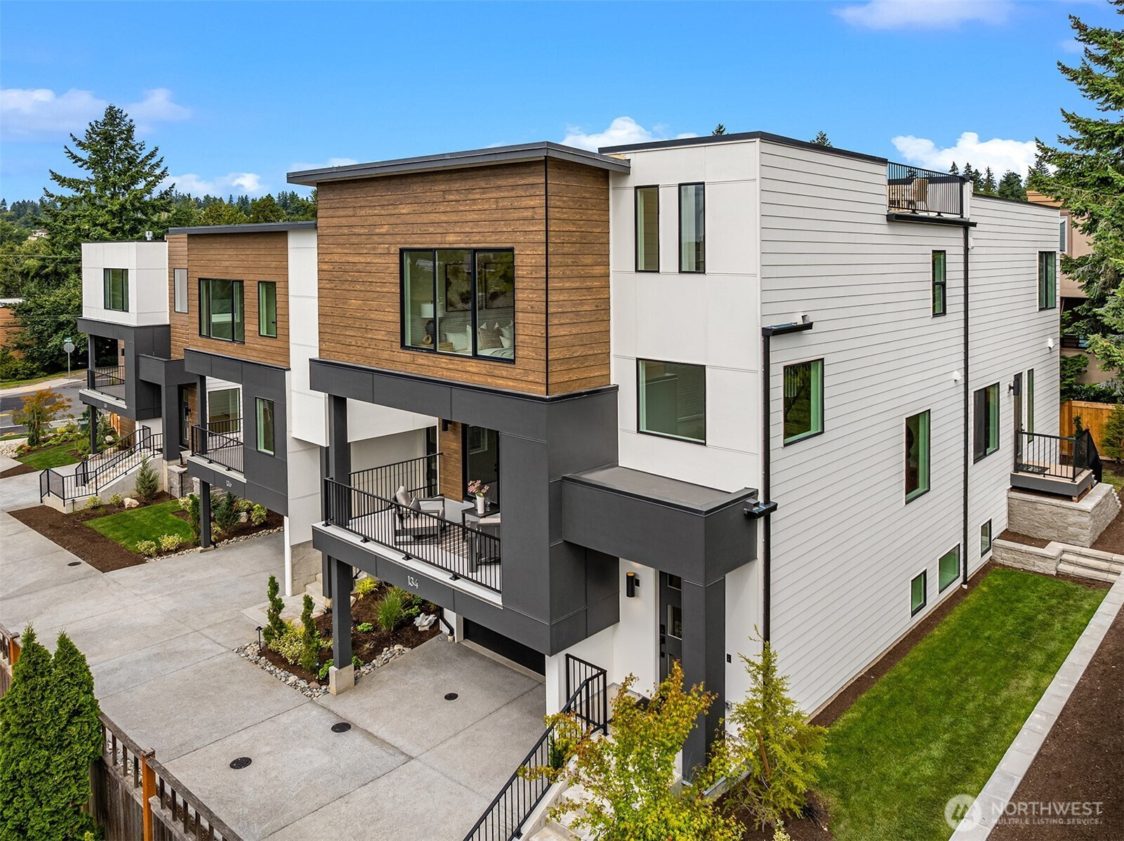 134 8th Court, Kirkland, WA 98033