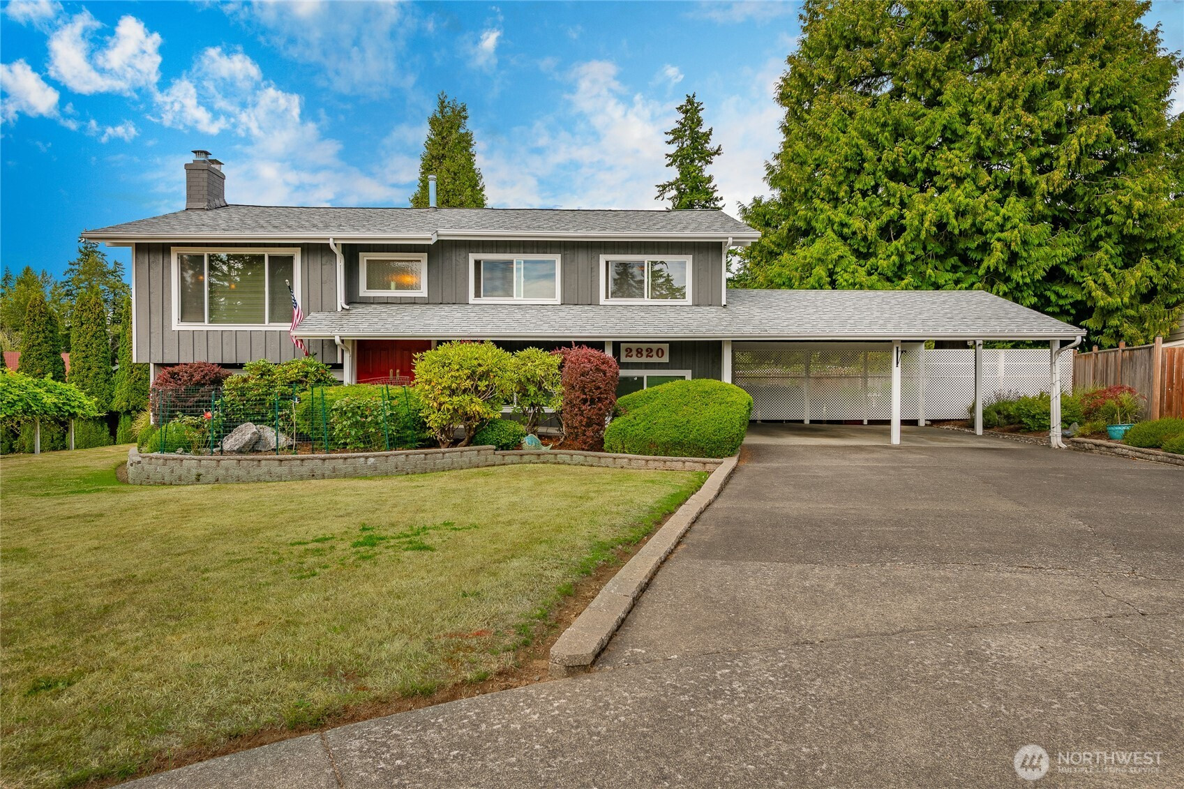 2820 E Crestline Drive, Bellingham, WA 98226