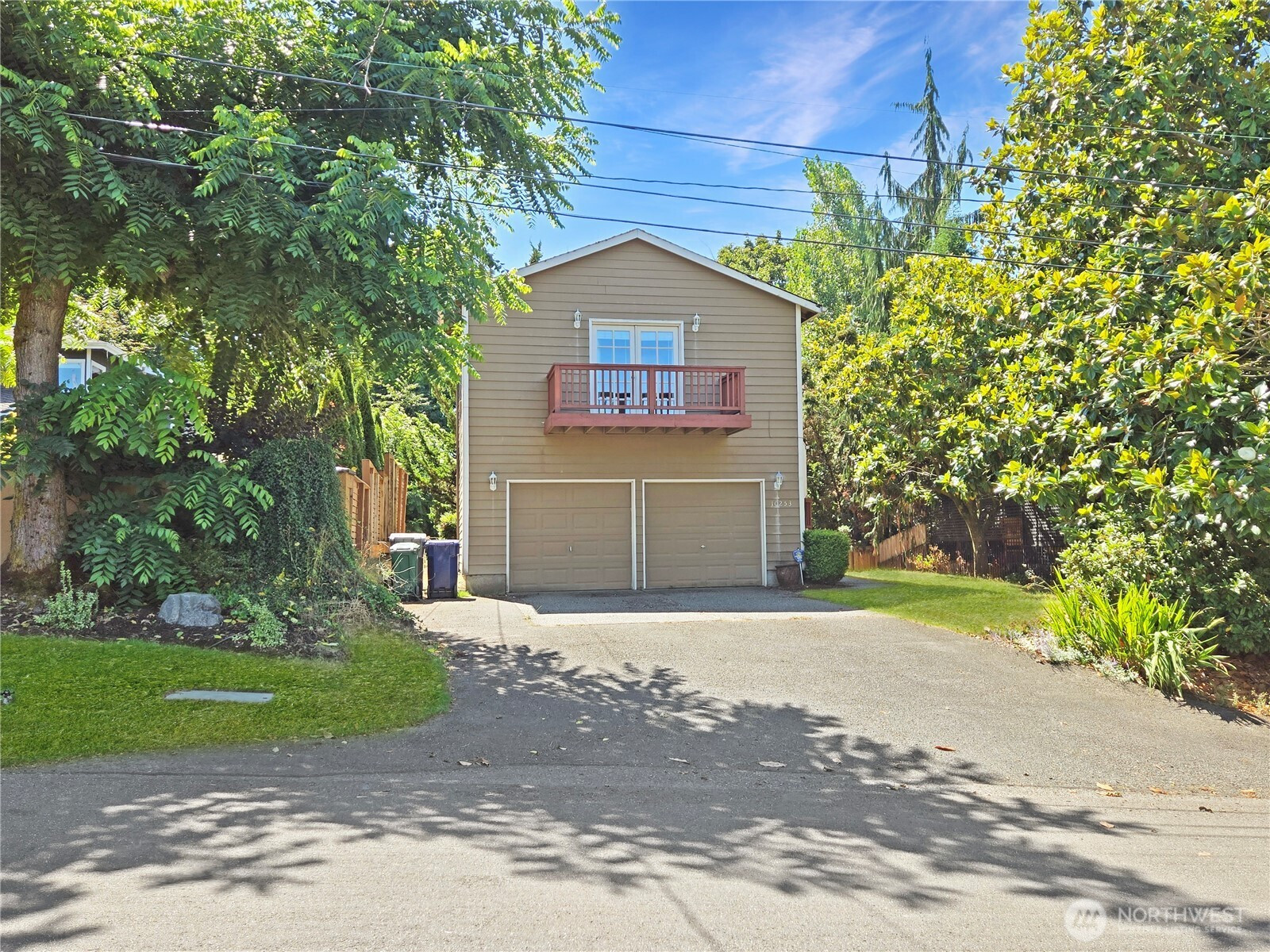 10253 NE 64th Street, Kirkland, WA 98033