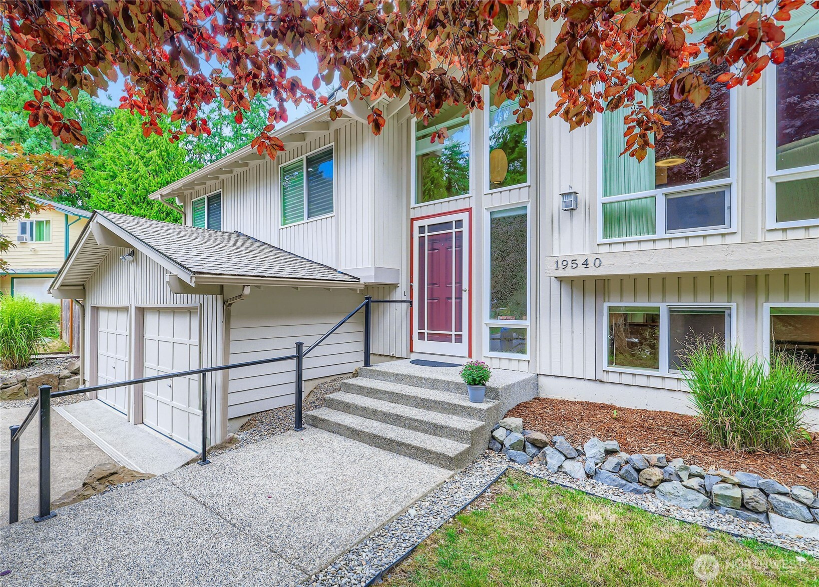 19540 129th Court NE, Bothell, WA 98011
