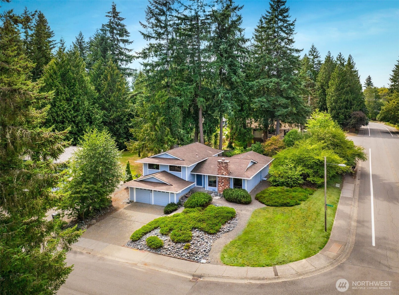 10925 165th Place NE, Redmond, WA 98052