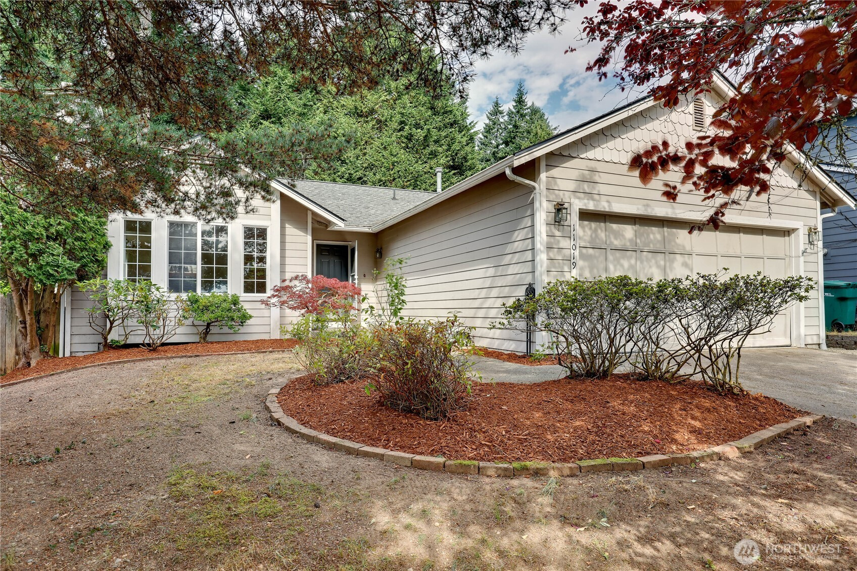 11019 Lobelia Avenue NW, Silverdale, WA 98383