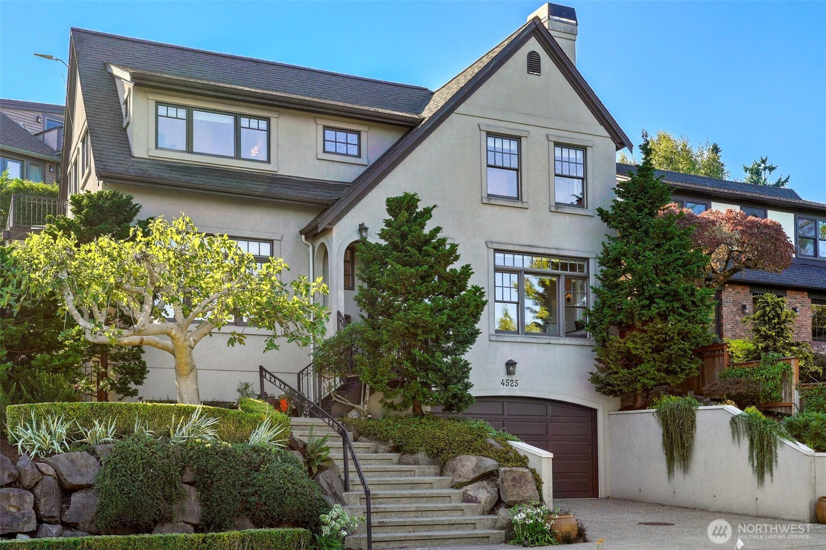 4525 55th Avenue NE, Seattle, WA 98105